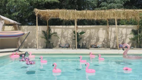 Ile des Plaisirs, Chambres d'Hôtes Naturistes avec Jacuzzi et Petit-Déjeuner Tropical Inclus